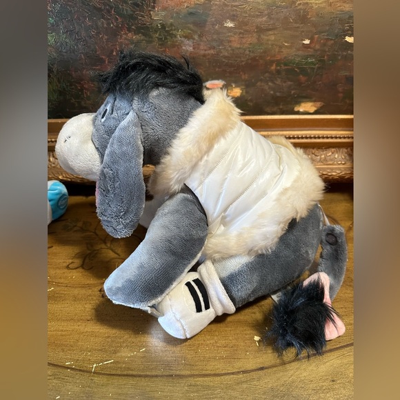 RARE 2011 Disney Store Ice Skating Eeyore Winter Coat Plush Limited Edition HTF - Picture 12 of 13